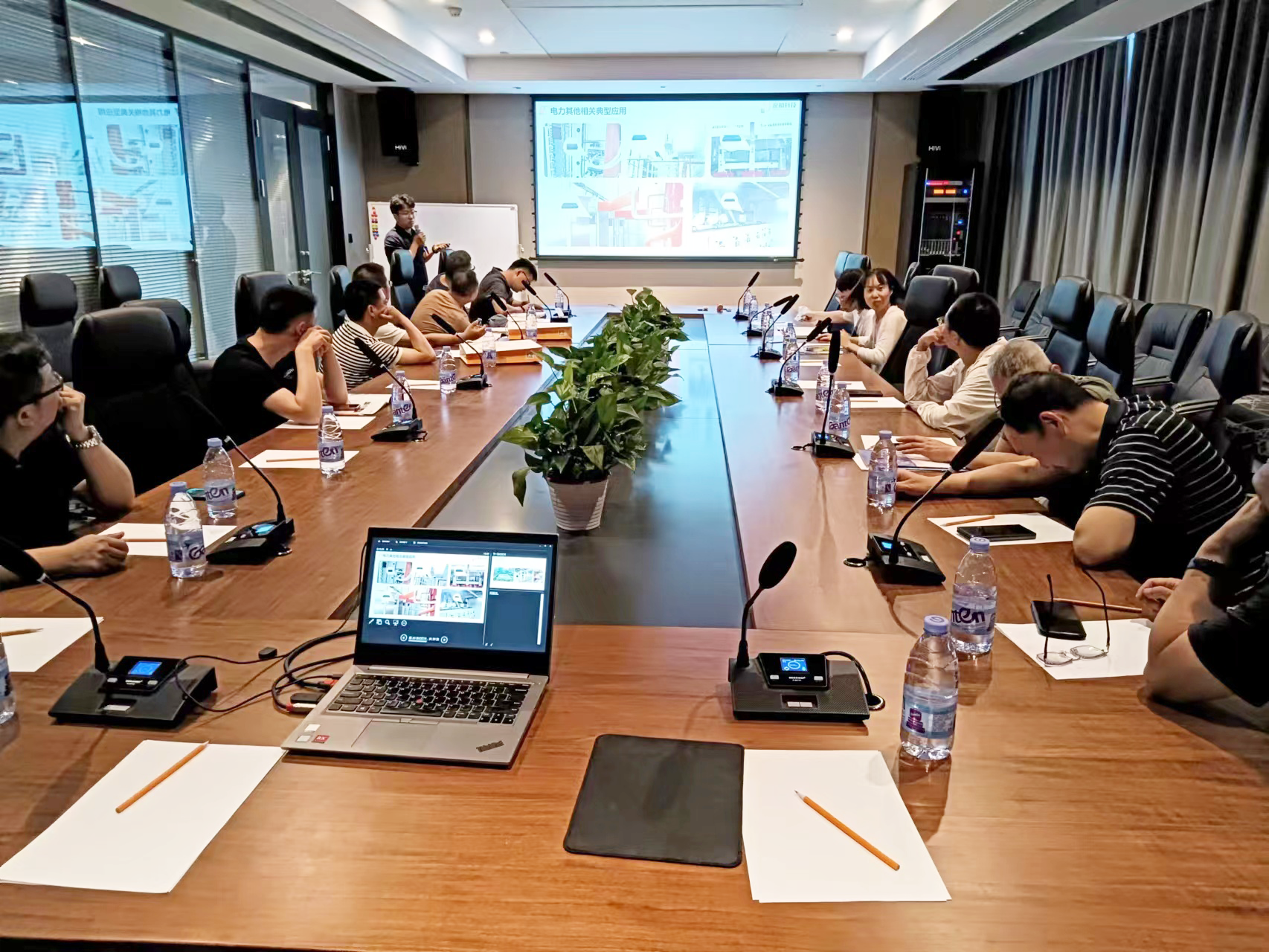 悦和科技电气仪表无源无线在线测温技术交流会在荆州顺利举办(图1)